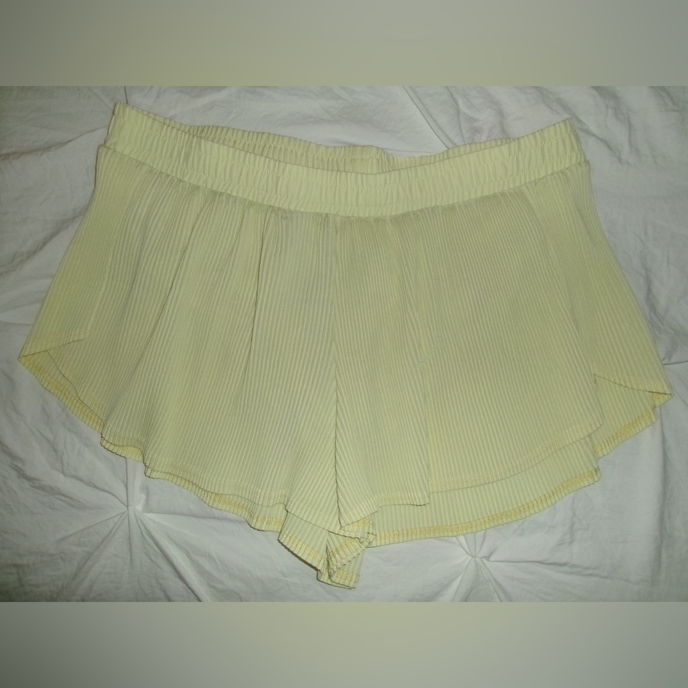 All in Motion Light Yellow Pleated Shorts
